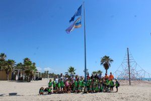 Las playas de Burriana renuevan las banderas azules  para la temporada estival