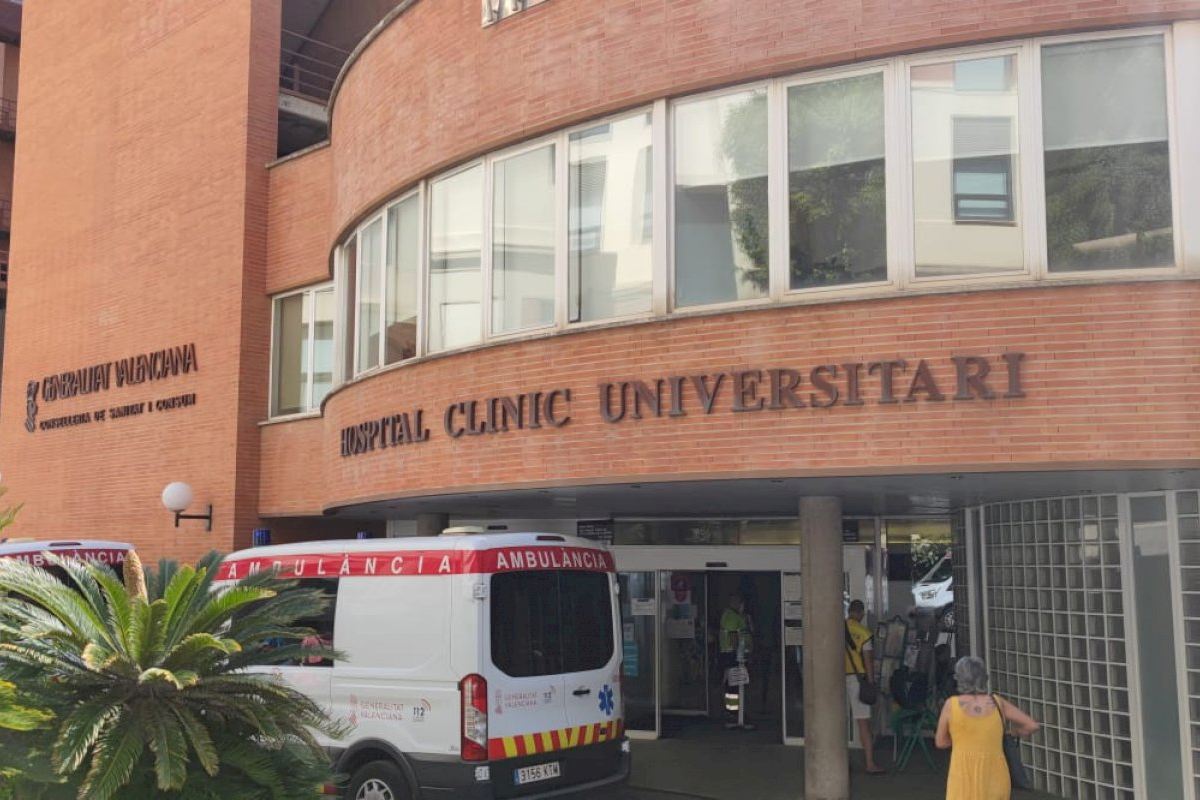 Agresión en urgencias del hospital Clínico de Valencia: amenaza a los vigilantes de seguridad con una navaja