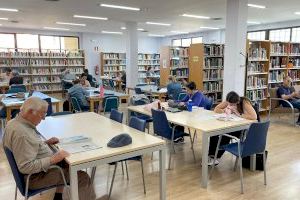 El PP de Benicàssim plantea abrir la biblioteca municipal y el centro Josep Barberá en horario nocturno durante los periodos de exámenes