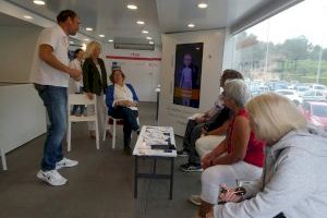El Bus Digital Divulgativo de RTVE visita La Nucía