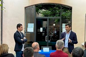 Jesús Molins y Jorge Silvestre, director general de S.A.G., exponen las ventajas de una empresa municipal multiservicios