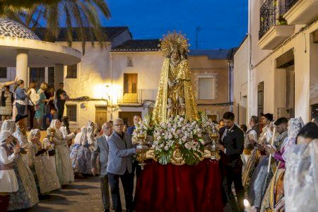 Benetússer celebra el centenario de la coronación de la Virgen de los Desamparados