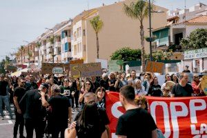 Exitosa manifestació contra el PAI la Serreta