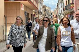 María Tormo defensa amb Cuca Gamarra el canvi que recupere Almassora per als veïns "enfront del sanchismo que el PSOE imposa"