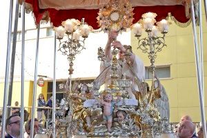 El Arzobispo de Valencia visita  Alboraya para celebrar el 675 aniversario del “Milacre dels Peixets”