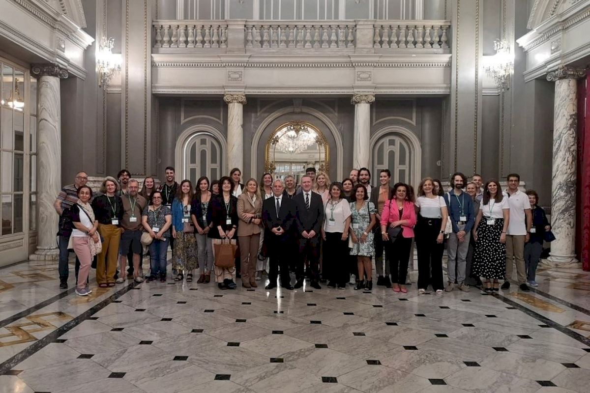 El Ayuntamiento de València acoge la clausura del XXI Congreso Internacional de la Asociación Española de Estudios Irlandeses