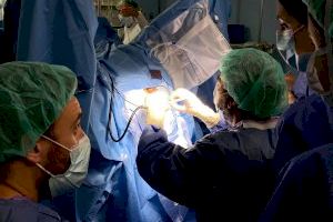 La Ribera forma a cirujanos de otros hospitales en una avanzada técnica quirúrgica para el tratamiento de hemorroides
