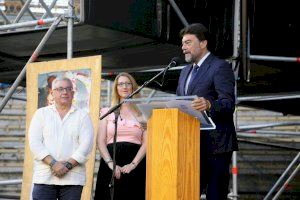 Barcala reivindica Alicante como ciudad taurina durante el Pregón de las Feria de Hogueras