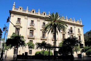 Presó per a la propietària d'una clínica de València que punxava àcid hialurònic sense ser mèdic