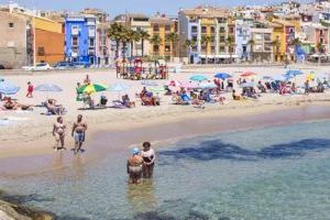 Turisme CV galardona con 11 distintivos ‘Q de Calidad Turística’ a las playas de la Vila Joiosa y su oficina Tourist Info