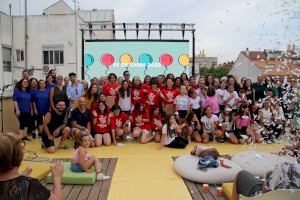 Gent Jove Aldaia celebra su fiesta de fin de curso en el Centro Matilde Salvador