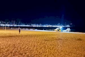 Las playas de Benidorm ofrecen su mejor imagen desde primera hora tras la ‘Nit de Sant Joan’