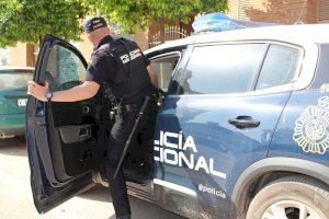 Detenido tras lanzar a su expareja por el balcón en Xirivella