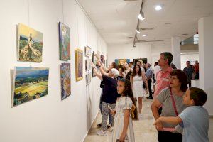 Mislata concluye su taller de artes plásticas con una exposición de los trabajos del alumnado