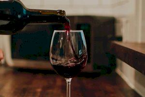 Creix l'apatia pels vins negres: el seu consum és cosa de vells?