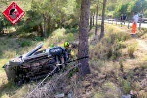 Fallece el conductor del vehículo que cayó por un terraplén en Altea