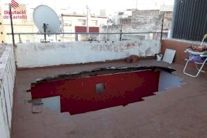Impactante imagen: Colapsa una terraza en Benicarló