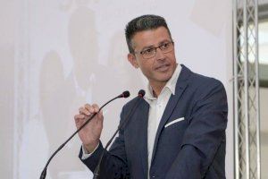 L'alcalde socialista d'Almussafes lamenta que el seu partit "s'ha equivocat" en no abstenir-se a la investidura de Carlos Mazón