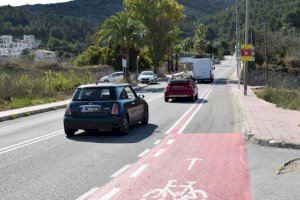 Nou carril bici i senyalització viària més segura en l'accés nord a Cumbre del Sol de Benitatxell