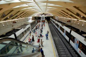 Transporte público gratuito en la C. Valenciana para los menores de 31 años: Cómo y dónde solicitarlo