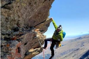 Un alpinista de la Vall d'Alba, l'únic valencià a escalar els 7.010 metres del Khan Tengri