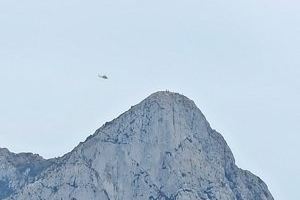 Movilizan a un helicóptero para rescatar a una excursionista con malestar en Calp