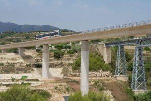 La Generalitat abrirá a la circulación el viernes 14 de julio el nuevo viaducto del TRAM d'Alacant sobre el barranco del Quisi en Benissa