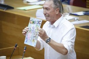 Baldoví cuela en el debate de investidura la retirada de unas revistas en valenciano en Burriana