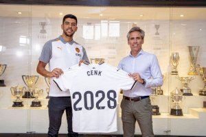 Cenk Özcakar: “Vamos a hacer todo lo posible para que los aficionados se sientan orgullosos de su equipo”
