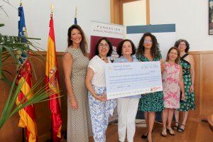 La UA i la Fundació Manuel Peláez Castillo donen 3.490 euros a la Fundació Noray-Projecte Home Alacant