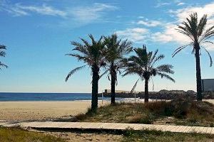 Un hombre de 40 años, a punto de morir ahogado en una playa de Castellón
