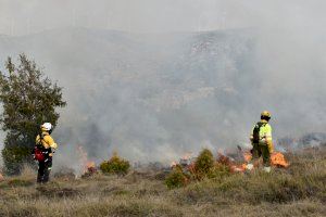 La Comunitat Valenciana afronta un lunes abrasador en riesgo extremo por incendios forestales