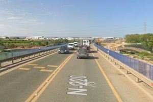 Tancada per obres la N-220, la carretera que uneix l'aeroport de Manises amb Font del Pitxer