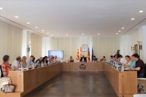 El Pleno de Vila-real activa el Plan especial de pagos pendientes y aprueba 500.000 euros para pequeños proveedores o el FIT