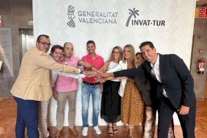 La consellera de Turismo pone en valor el convenio de la hostelería y el alojamiento de la provincia de Alicante
