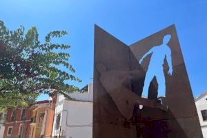 La escultura «L’angle trencat pel moviment» de Manuel Boix se queda en Xàtiva