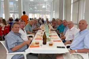 Éxito de participación en la comidas de hermandad de la Asociación de Jubilados de Foios