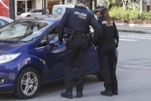 Alzira incorpora deu agents en període de pràctiques a la Policia Local