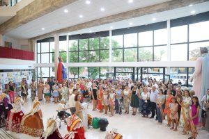 La Casa de Cultura acoge una exposición dedicada a los 75 Años de Reinas y Damas de las Fiestas del Cristo de la Paz