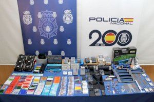 Colp a la ciberdelinqüència a València: tres detinguts per estafar 200.000 euros en material informàtic