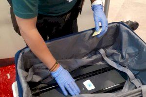 Pillan en el Aeropuerto de Valencia a un viajero que intentaba entrar 5,7 kilos de cocaína