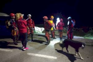 Rescatan a tres valencianos atrapados en una cueva de Cantabria