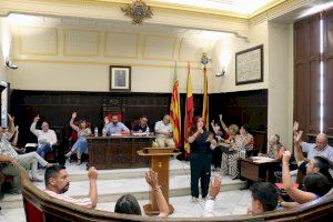 S’aprova una moció en el ple en defensa de la cultura i l'ensenyament en valencià