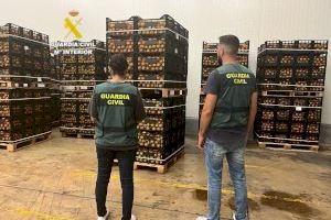 Dos personas, entre ellas un extrabajador de un almacén, roban 25 toneladas de naranjas en Benicarló