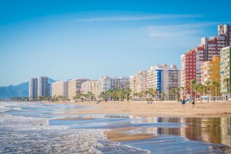 Gandia, Cullera, Tavernes y Bellreguard amplían la cobertura de fibra óptica en sus áreas residenciales de playa