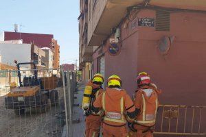 Desalojan dos edificios en Paterna por una fuga de gas