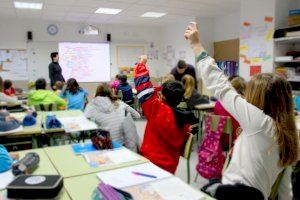 Educación publica de nuevo algunas adjudicaciones de profesores tras los errores