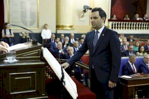 Juan Antonio Sagredo, alcalde de Paterna, ha prometido el cargo de senador, en la sesión constitutiva de la XV legislatura del Senado