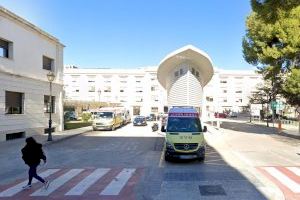 Un altre hospital valencià torna a fer obligatòries les mascaretes