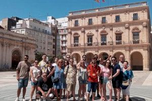 Els turistes nacionals copen les visites guiades per la ciutat del mes de juliol